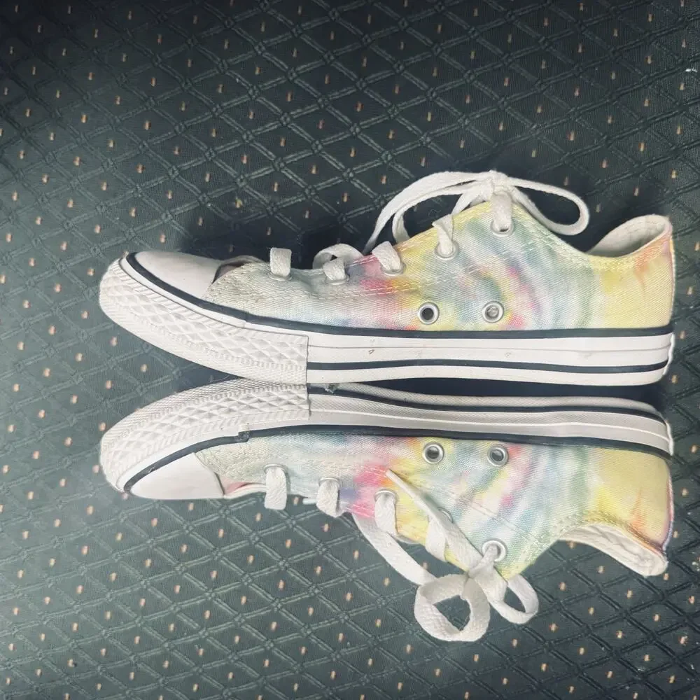 Converse All Star Junior Sneakers Pastel Tie Dye Size 3 girls tennis shoes low